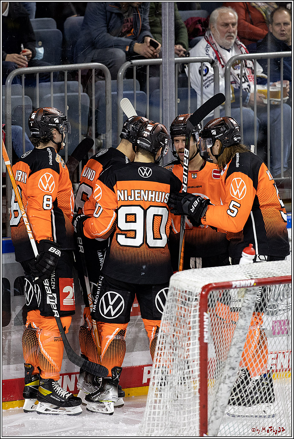 PENNY DEL;  Koelner Haie - Grizzlys Wolfsburg; Koeln, 25.11.2021